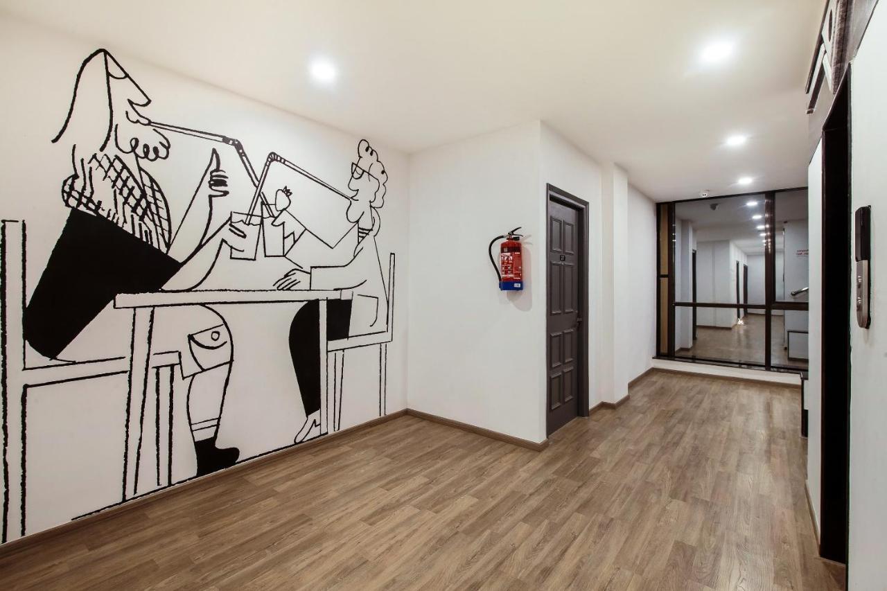 Oyo Townhouse 748 Hotel Parth Paradise Ghaziabad Exterior photo